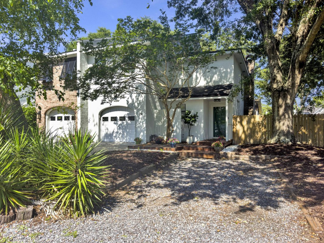 19 Meander Row 1