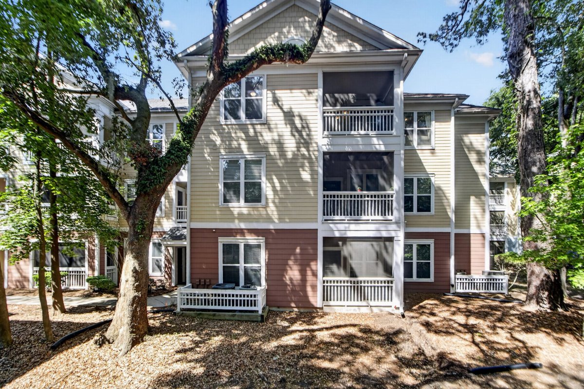 300 Bucksley Lane Unit 302