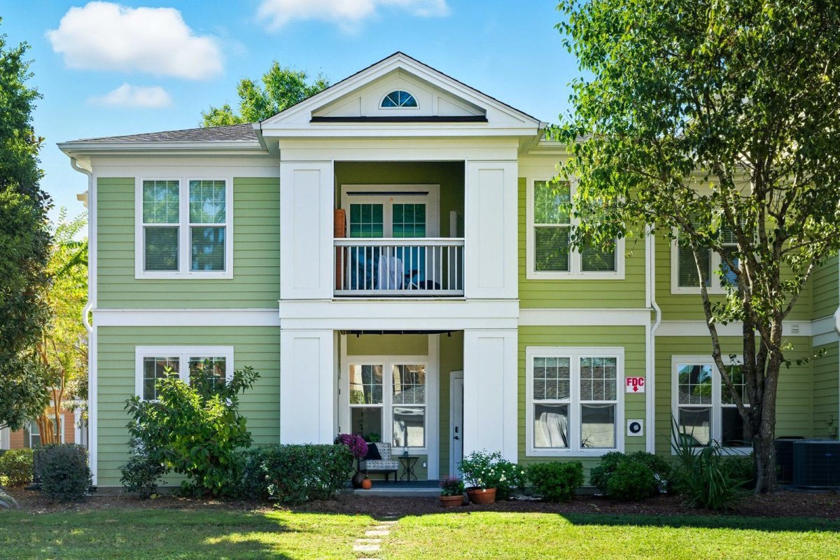 2315 Chatelain Way