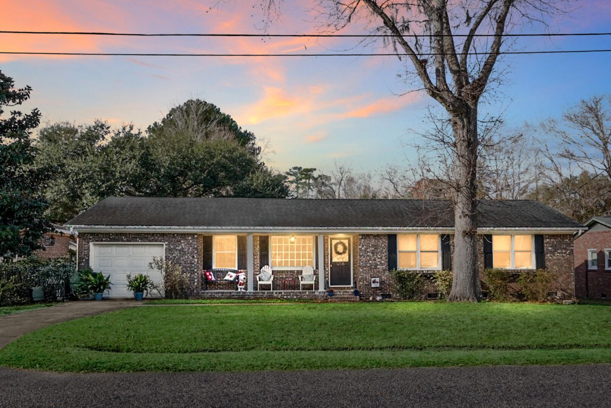 1256 Hillside Drive