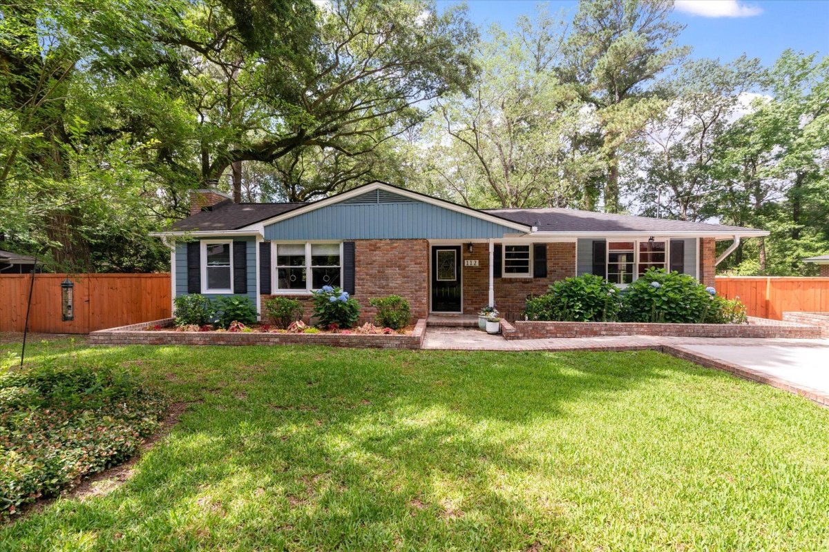 112 Live Oak Road