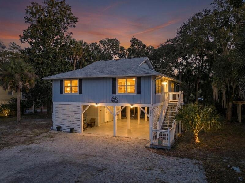 1206 Jungle Road 1
