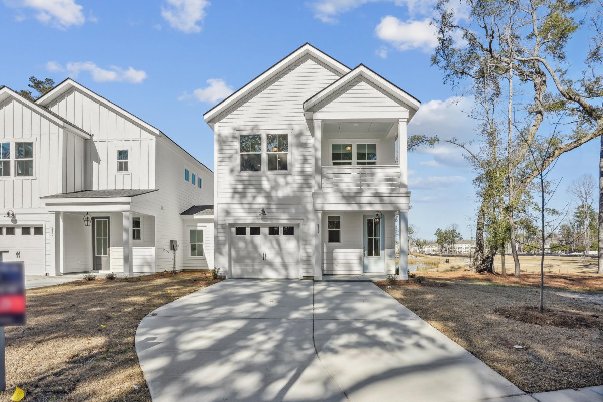 429 Queenview Lane