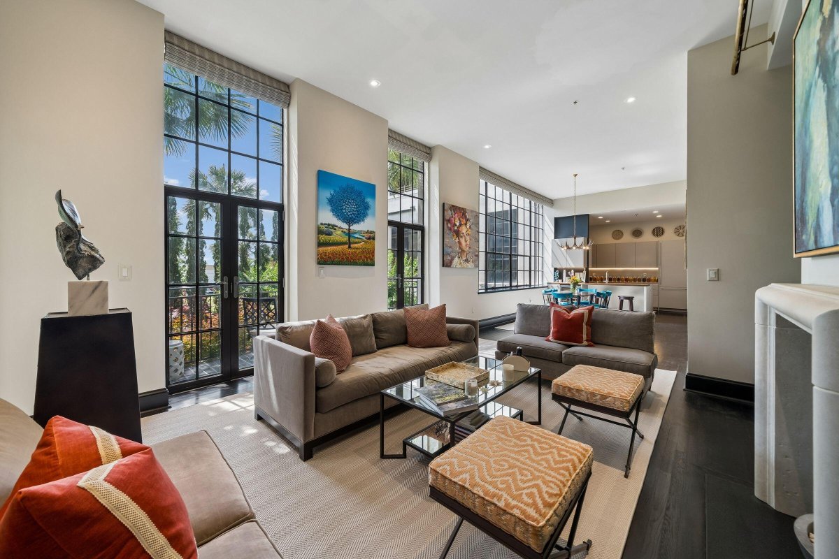 3 Chisolm Street 204