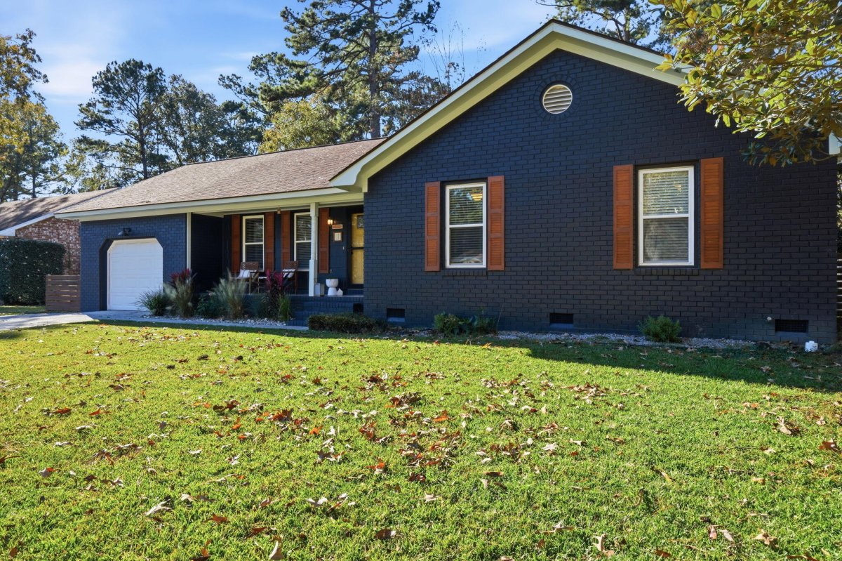 112 Chessington Circle