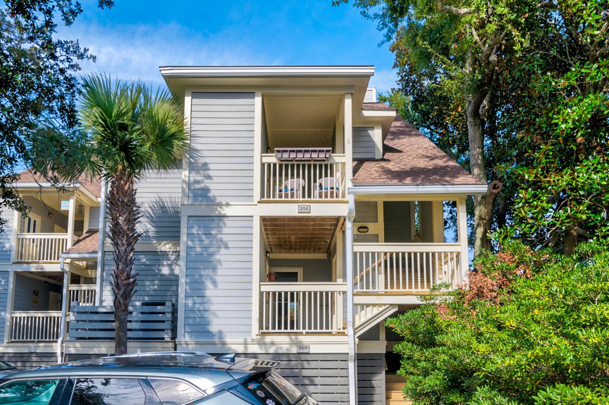 207 Little Oak Drive