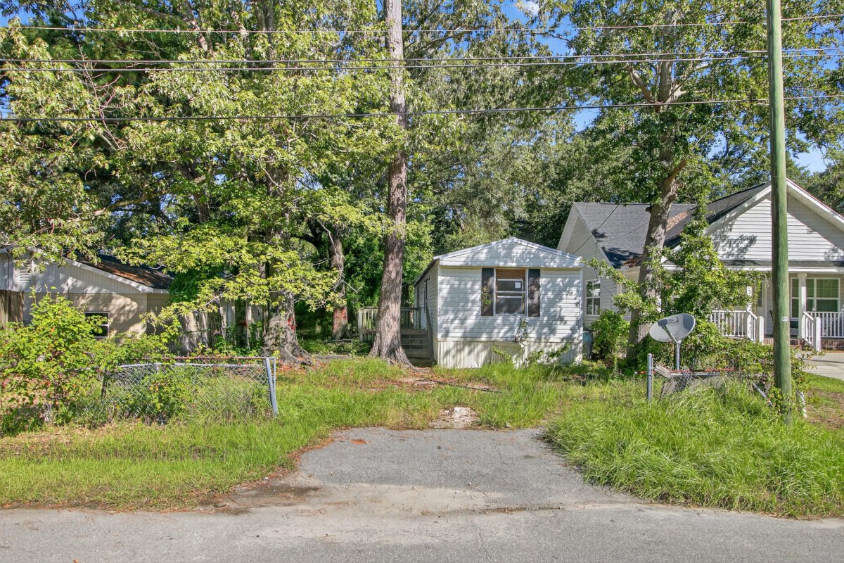 1934 Iron Street