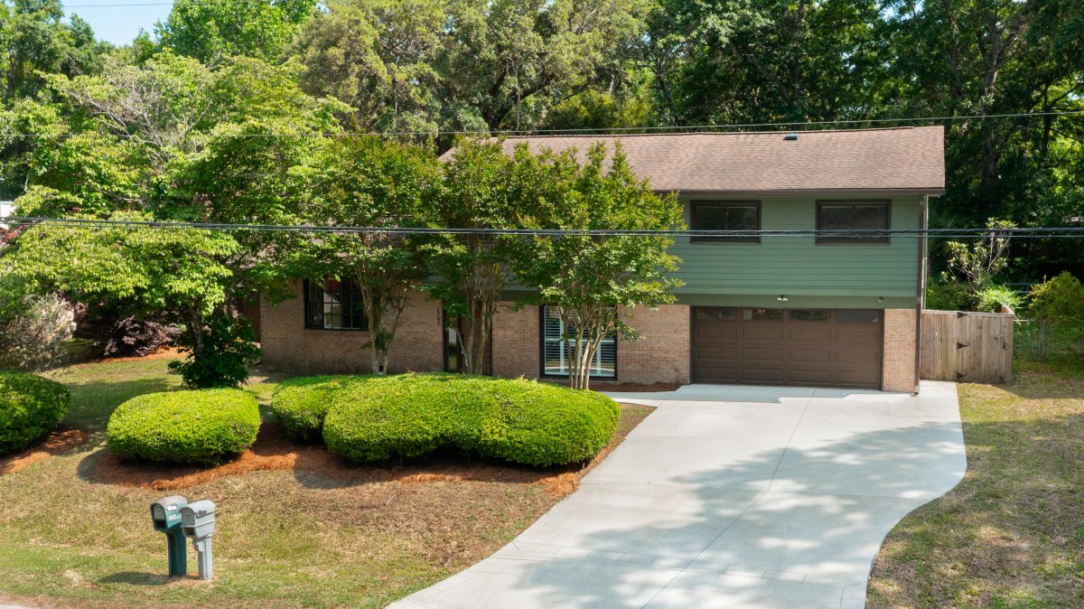 1741 Ashworth Lane