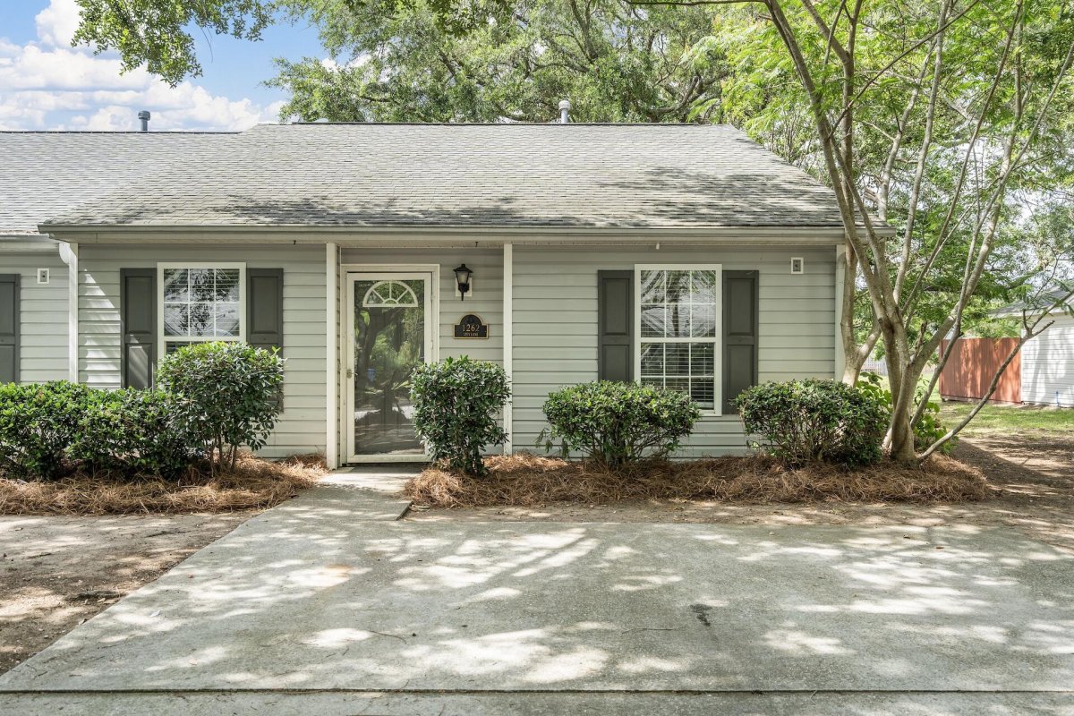 1262 Apex Lane