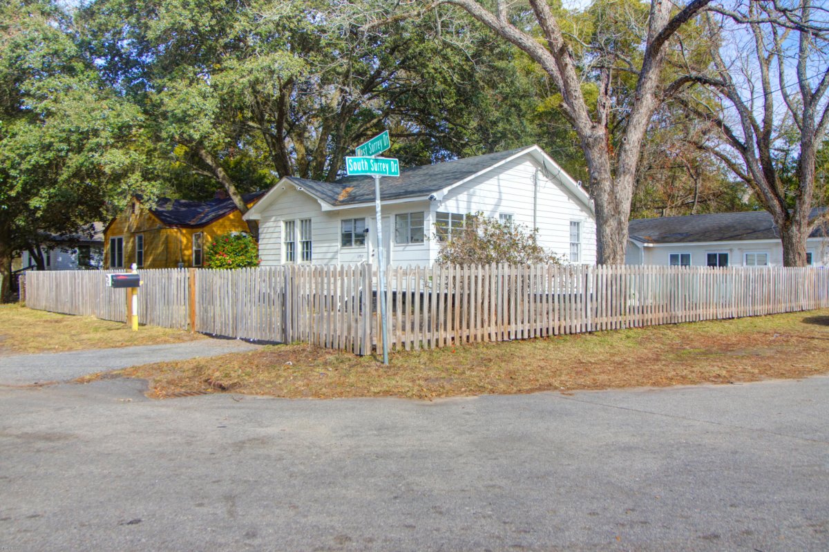 2767 W Surrey Drive A&B