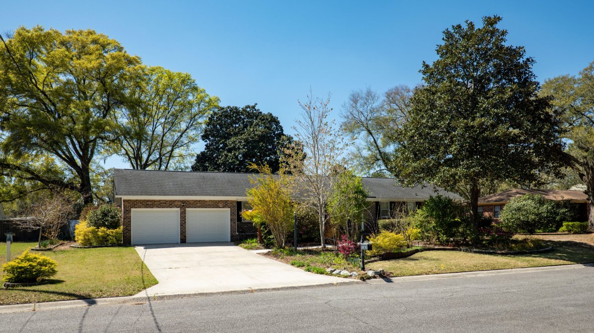 5321 Chantilly Lane