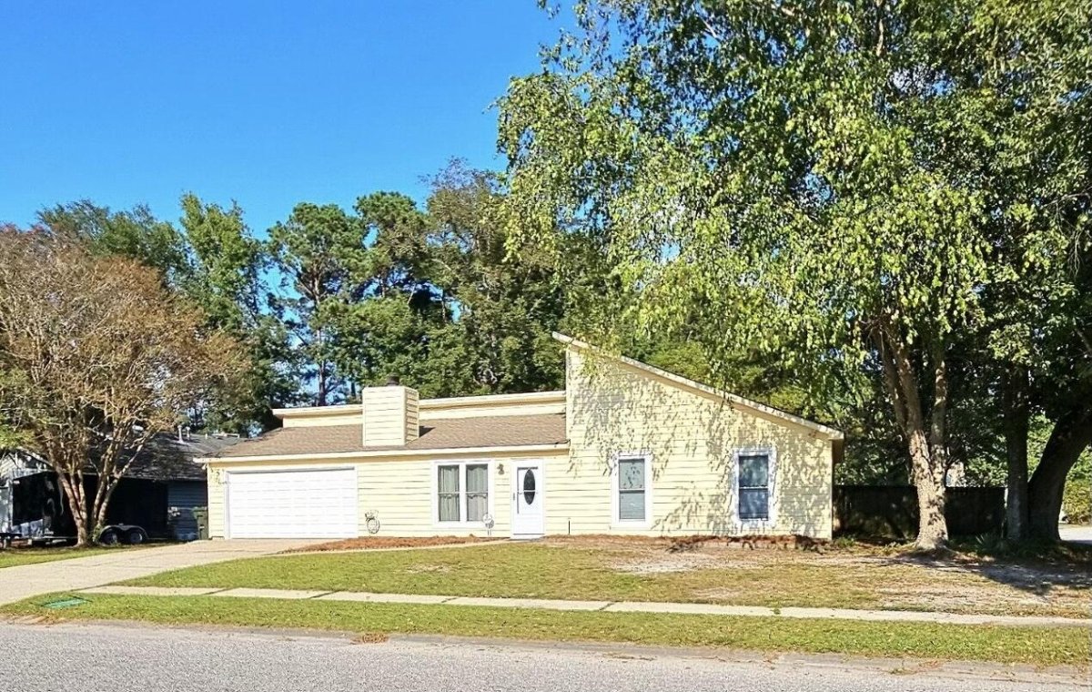 300 Tram Boulevard