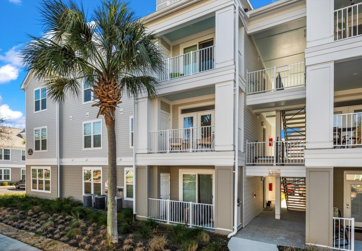 130 River Landing Drive 3216