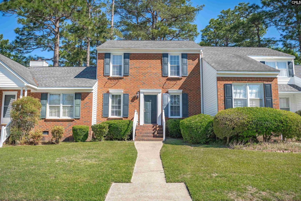 95 N Lake Pointe Drive