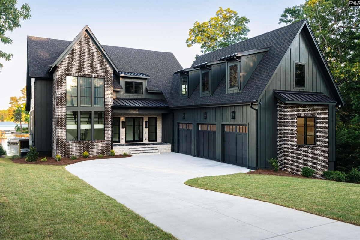 104 Dogwood Lane