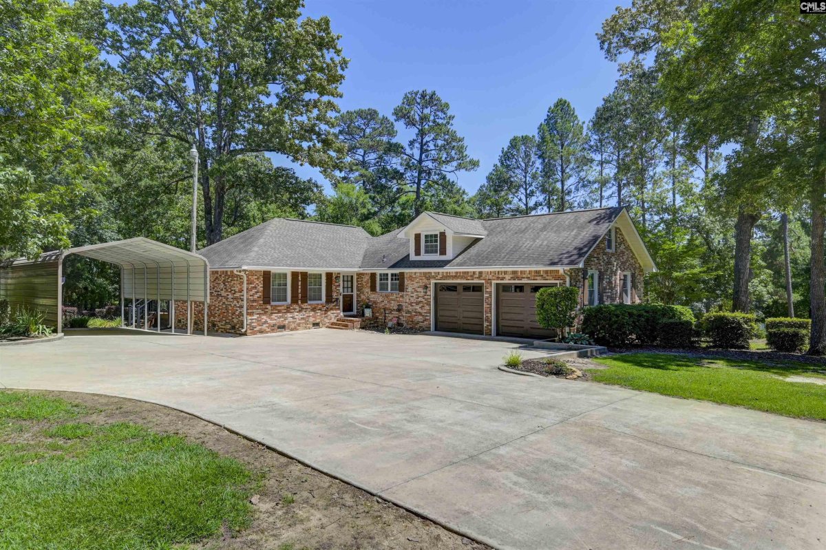 340 Dutchman Shores Circle