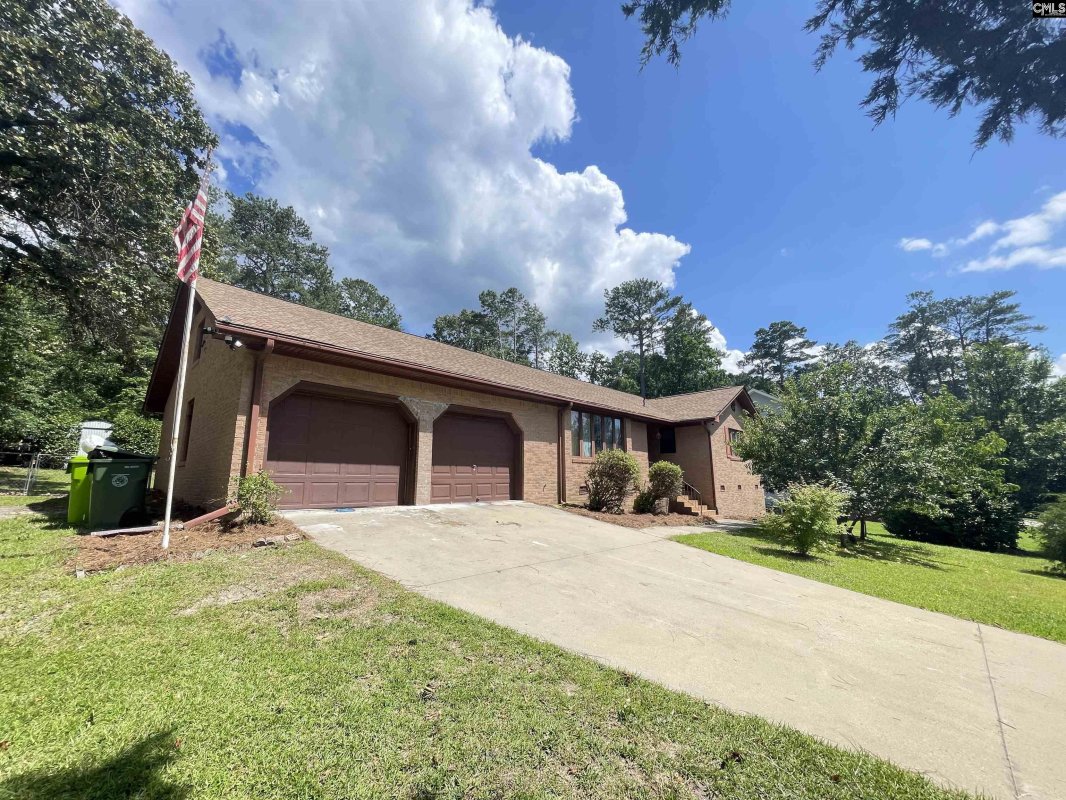 8012 Exeter Lane