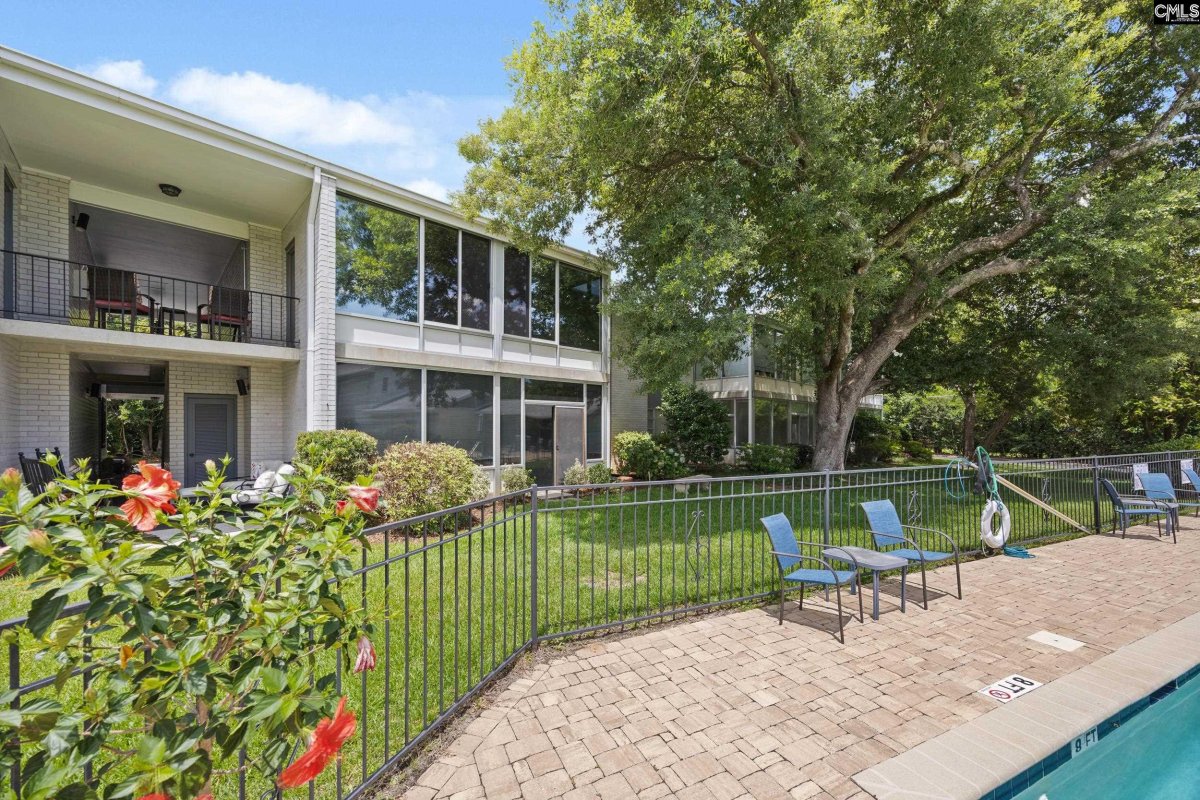 1718 Madison Road 17