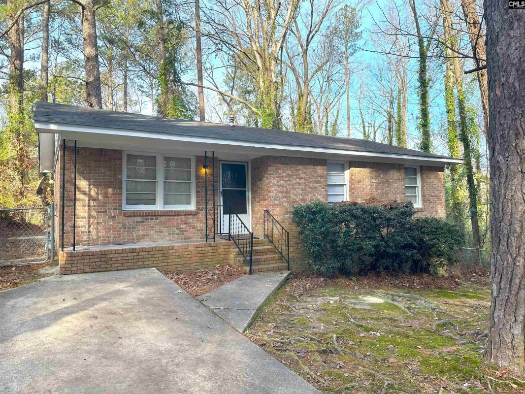 313 Woodcrest Drive
