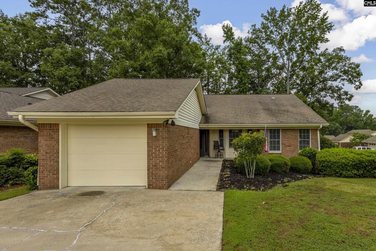 619 Ashwood Circle