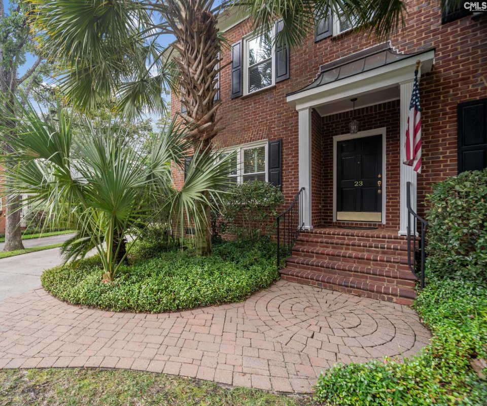23 Old Woodlands Court