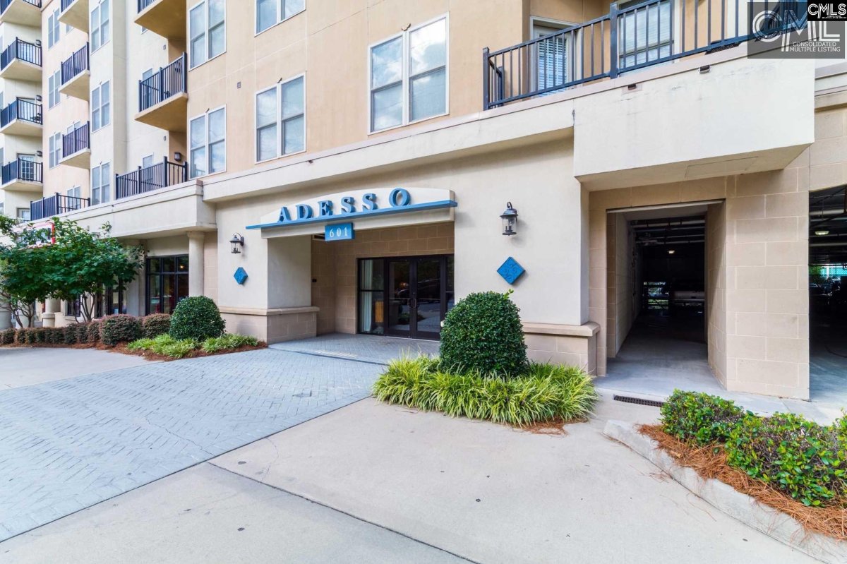 601 Main Street 405