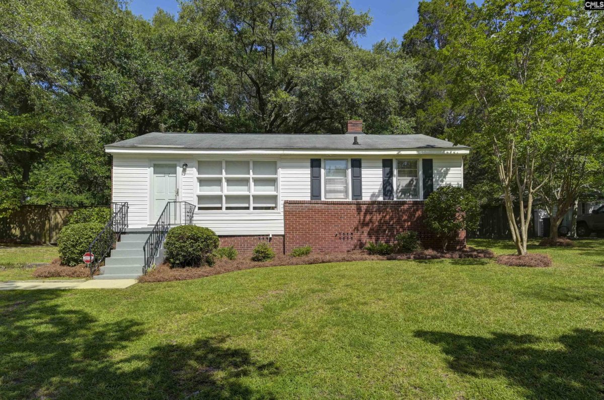 1117 Woodlawn Avenue