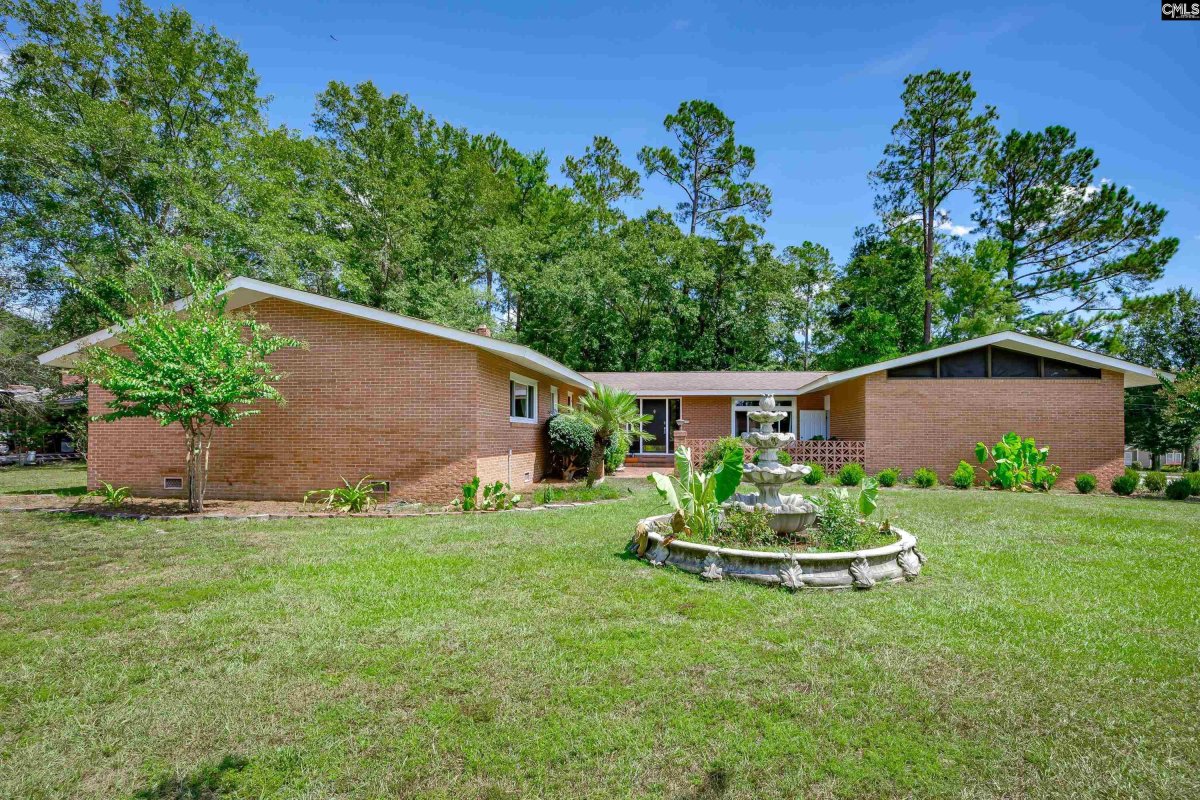 1005 Sunnyhill Drive