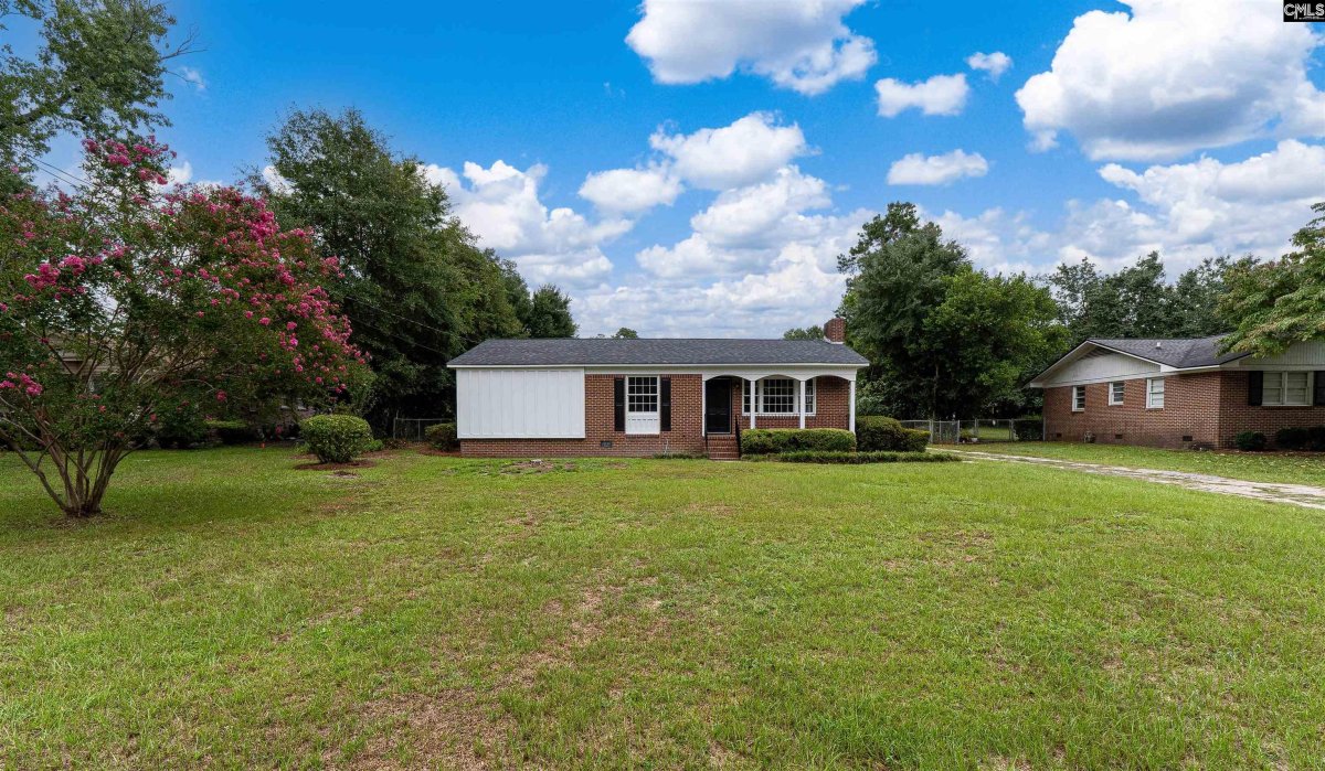 2004 Woodside Drive