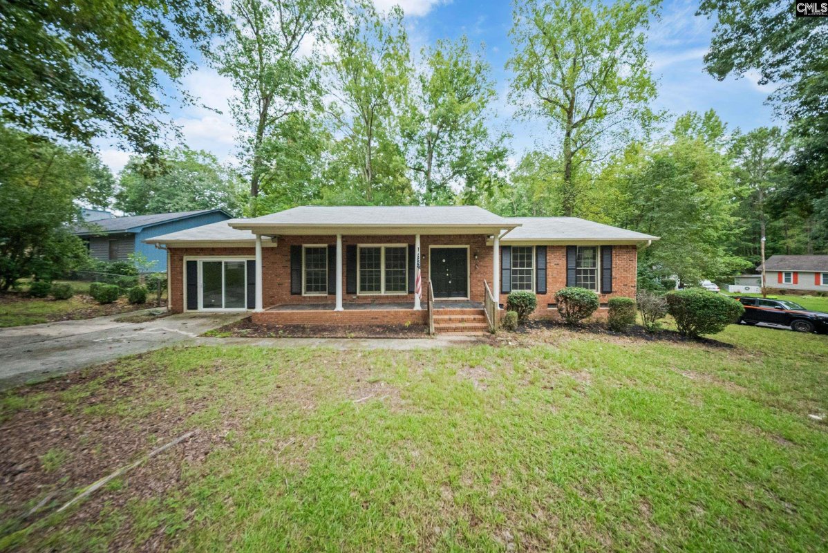 328 Beechwood Lane