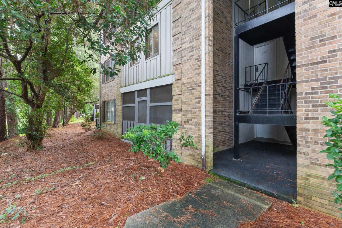 7602 Hunt Club Road J204