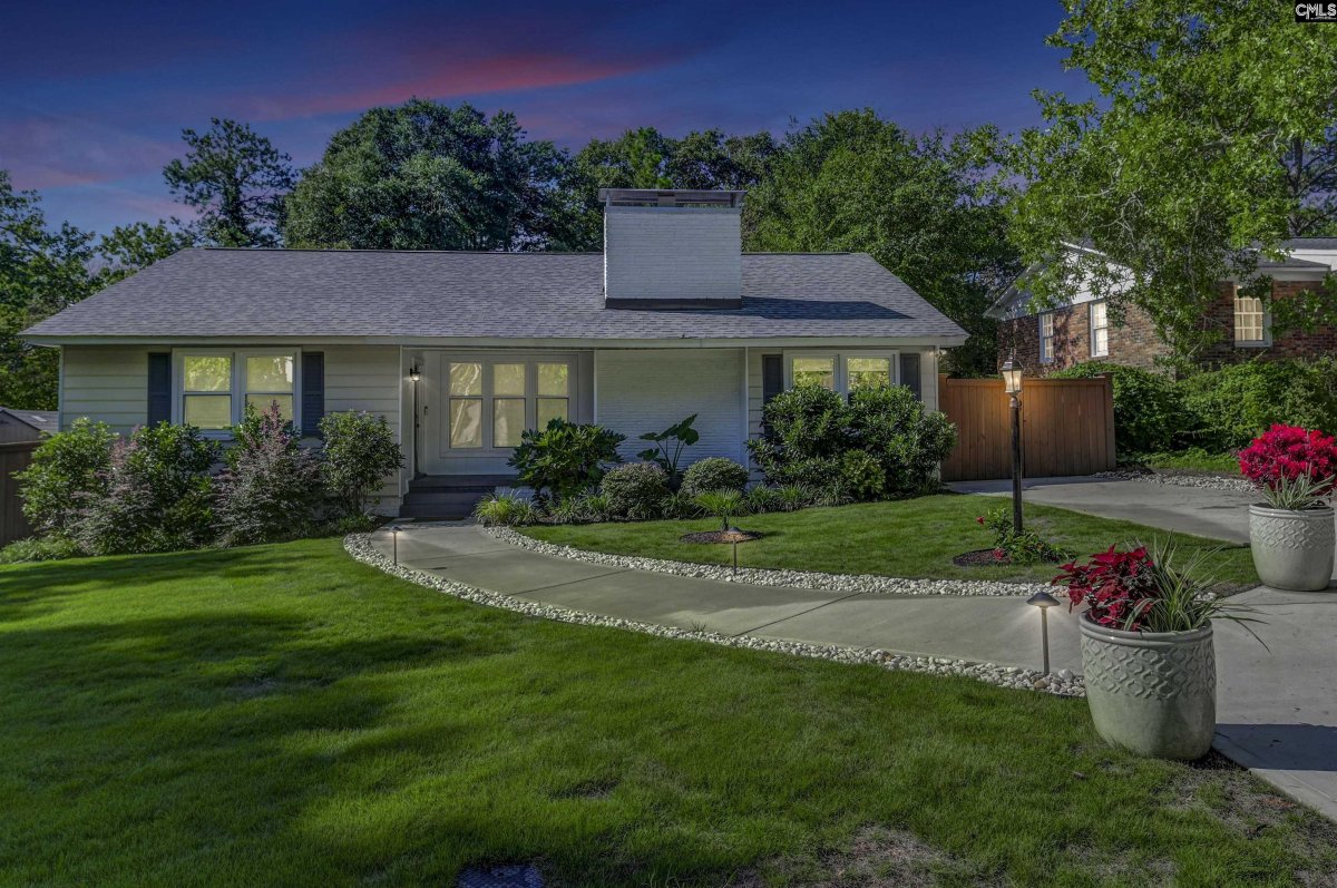3820 Beverly Drive
