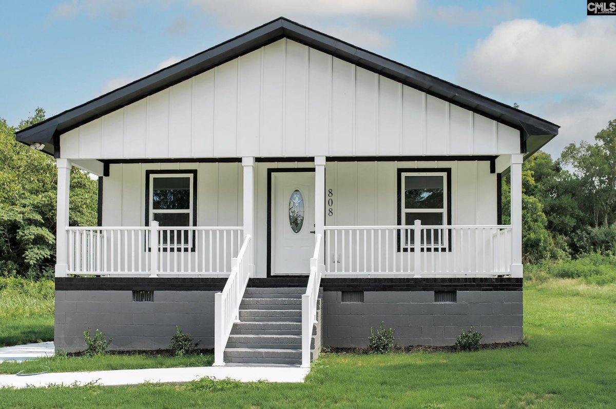 808 Dixie Avenue