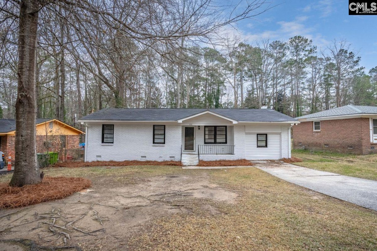 112 Woodcrest Drive