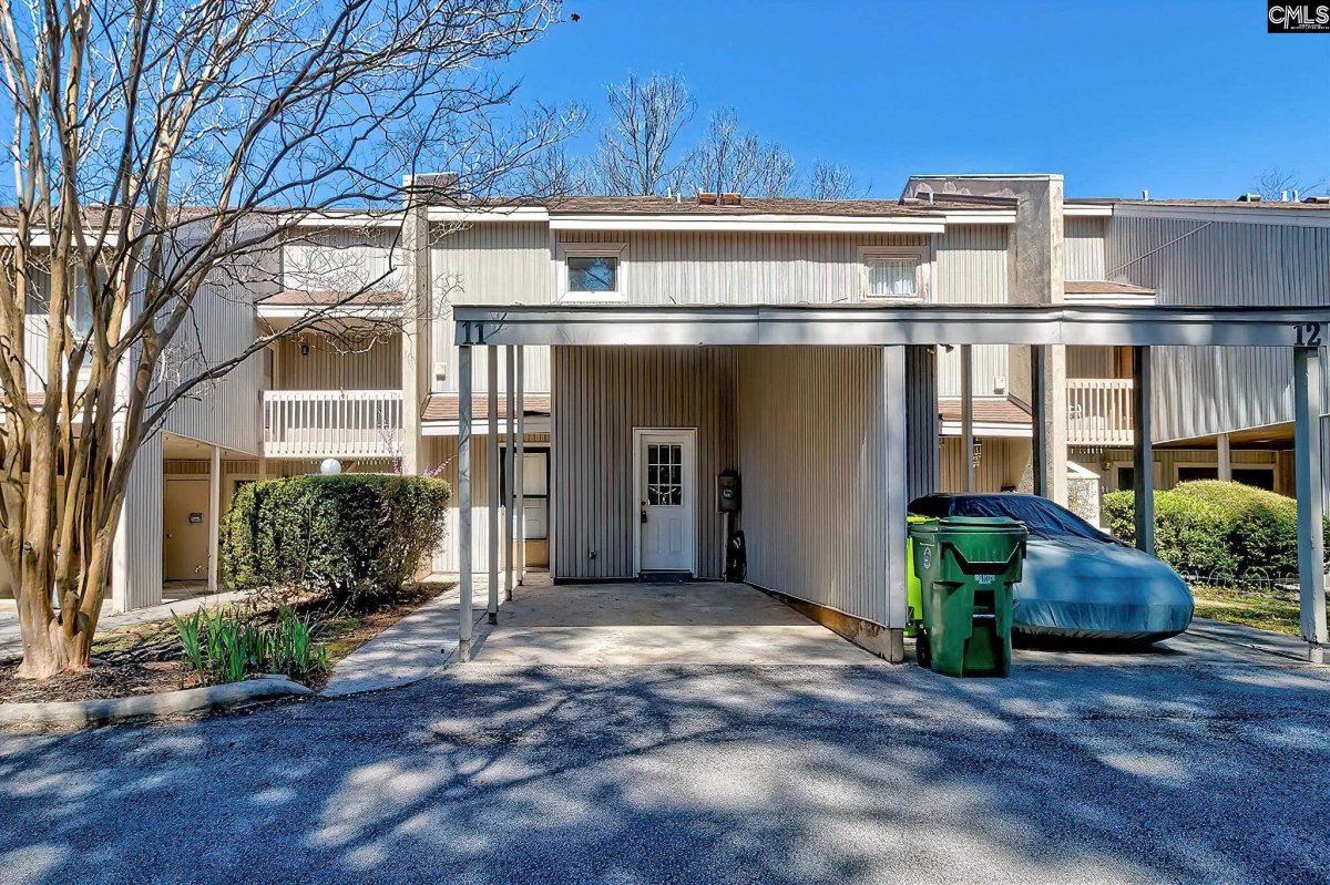 11 Royalgate Drive