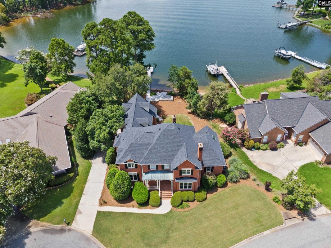 150 Lake Vista Drive