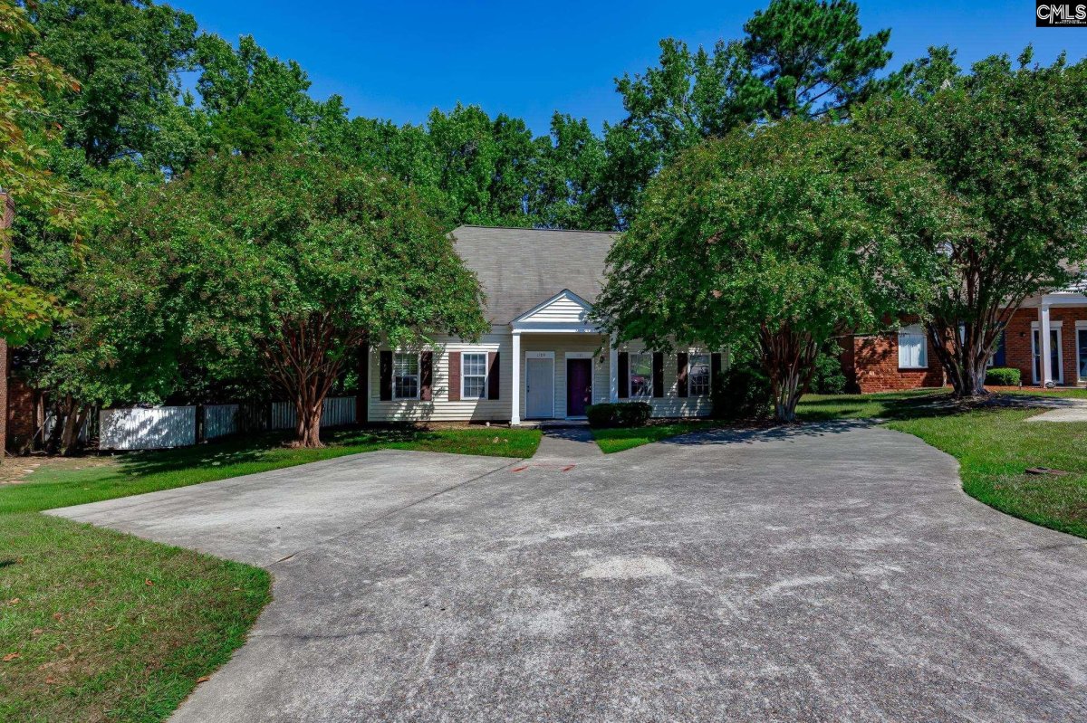 1109 Hulon Lane