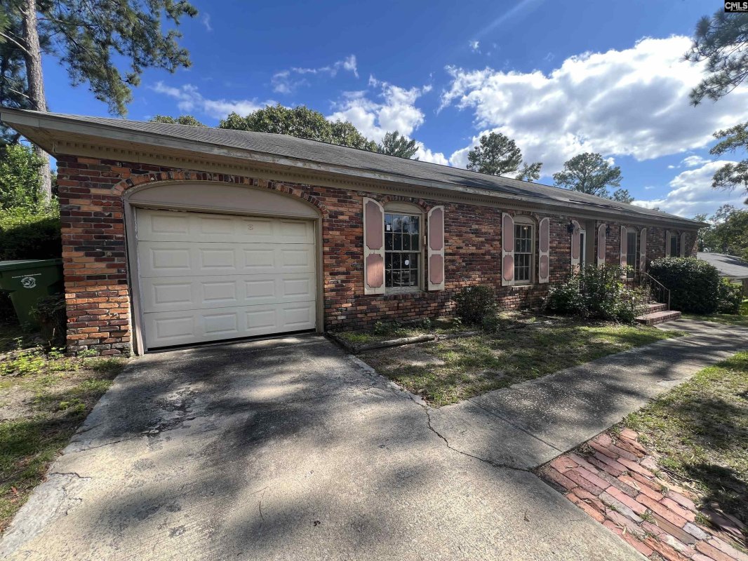 2927 Cranbrook Lane