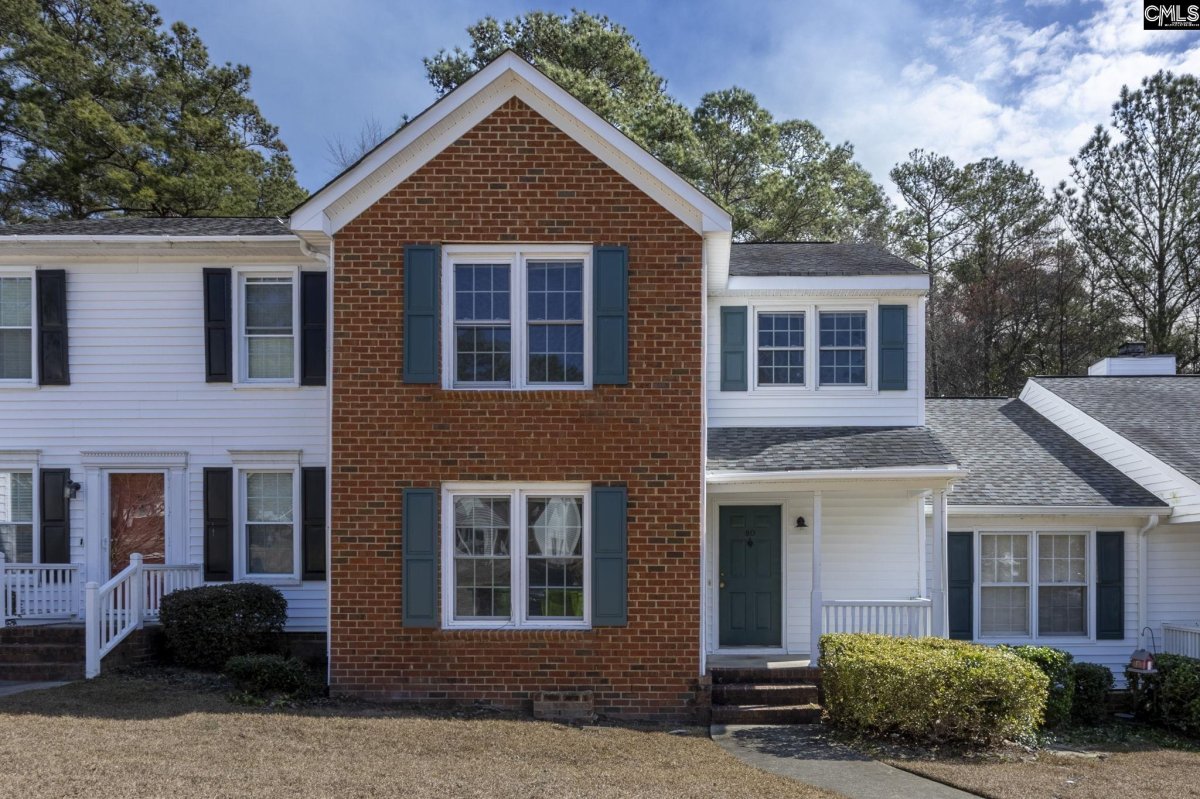 80 N Lake Pointe Drive