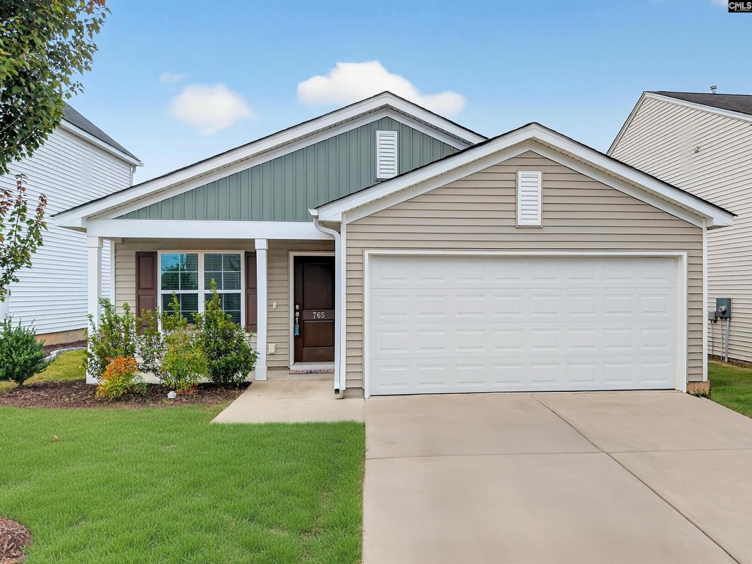 765 Tanager Lane