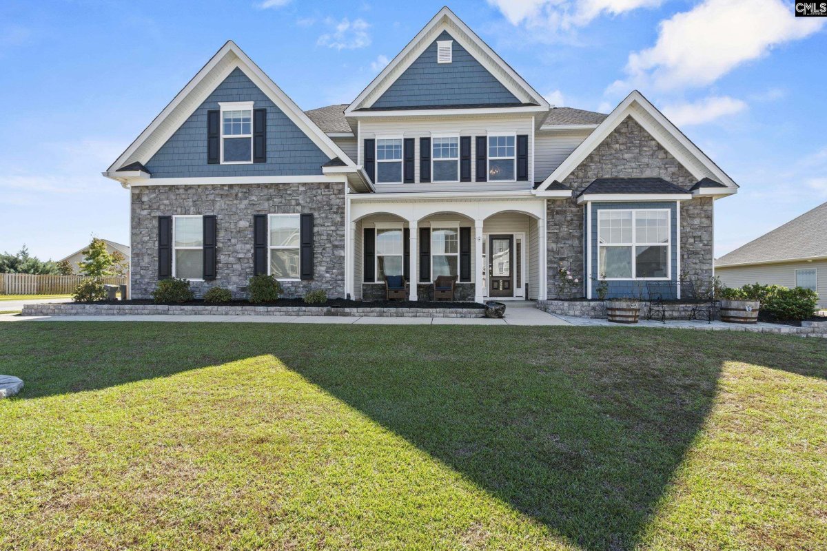 526 Long Ridge Drive