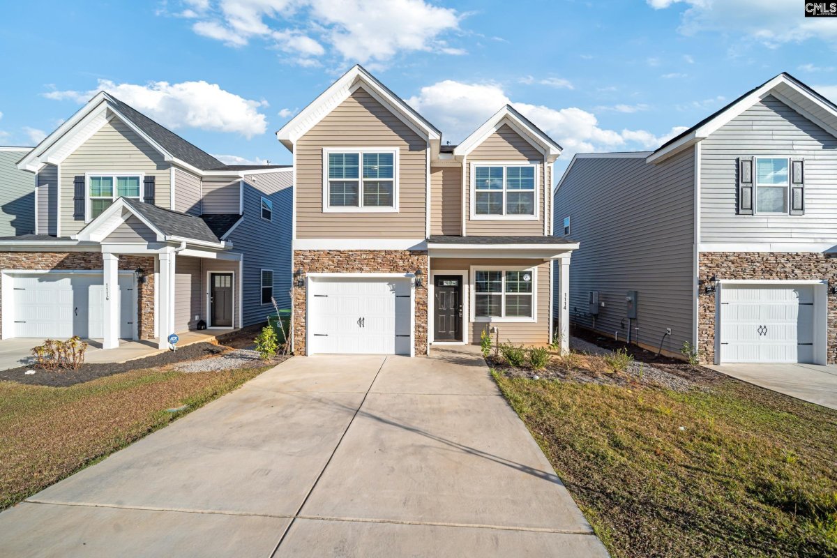1114 Crescent Moon Loop