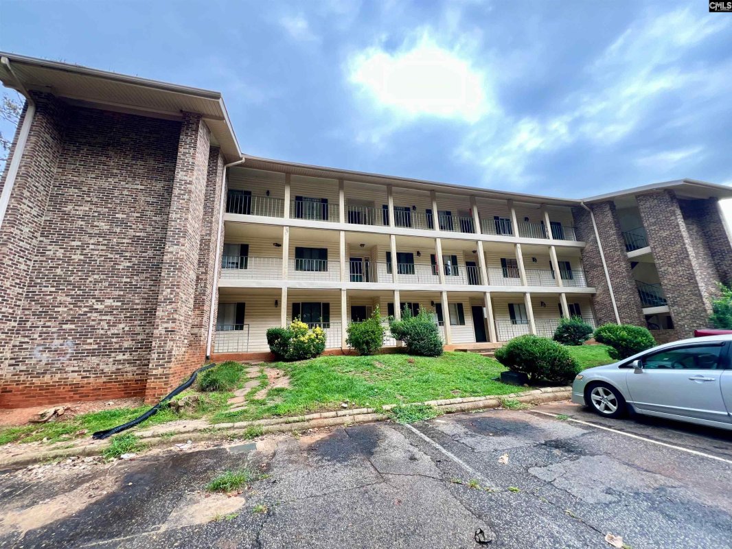 1208 Bush River Road C3