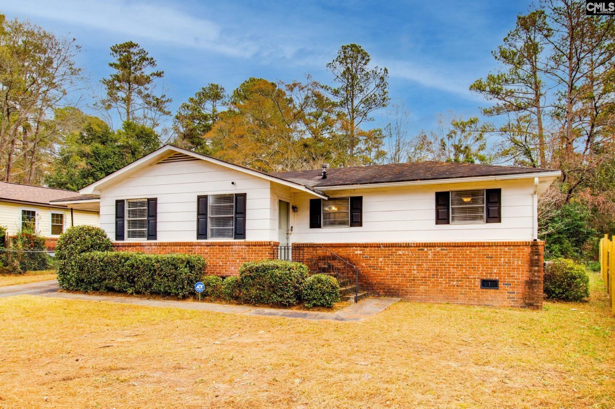 317 Saddlefield Road