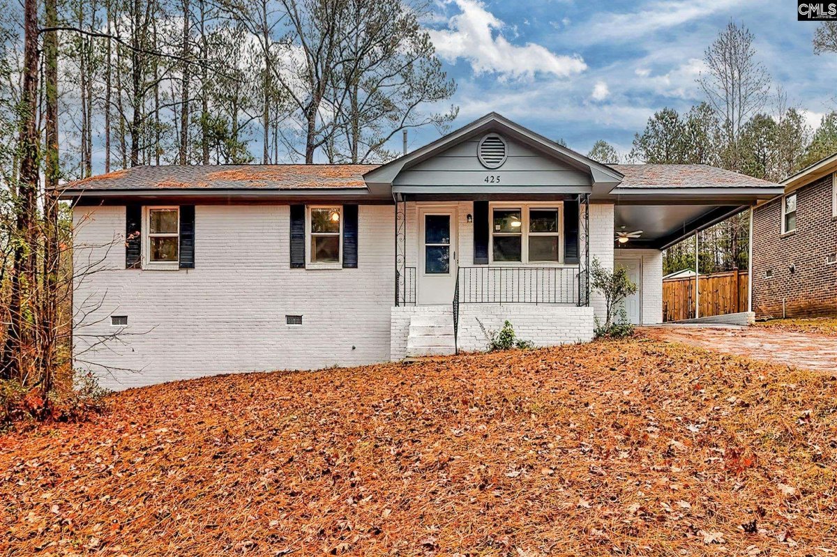 425 Saddletrail Road