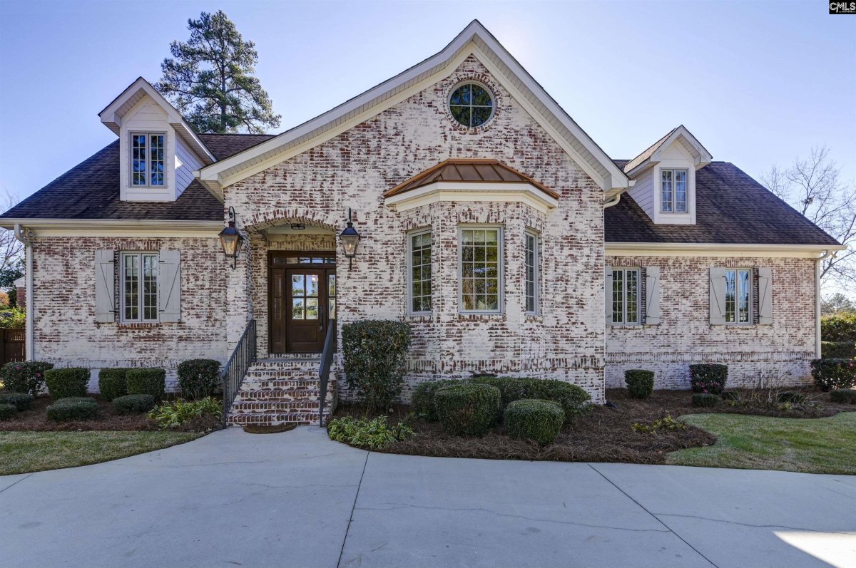 5232 Lakeshore Drive