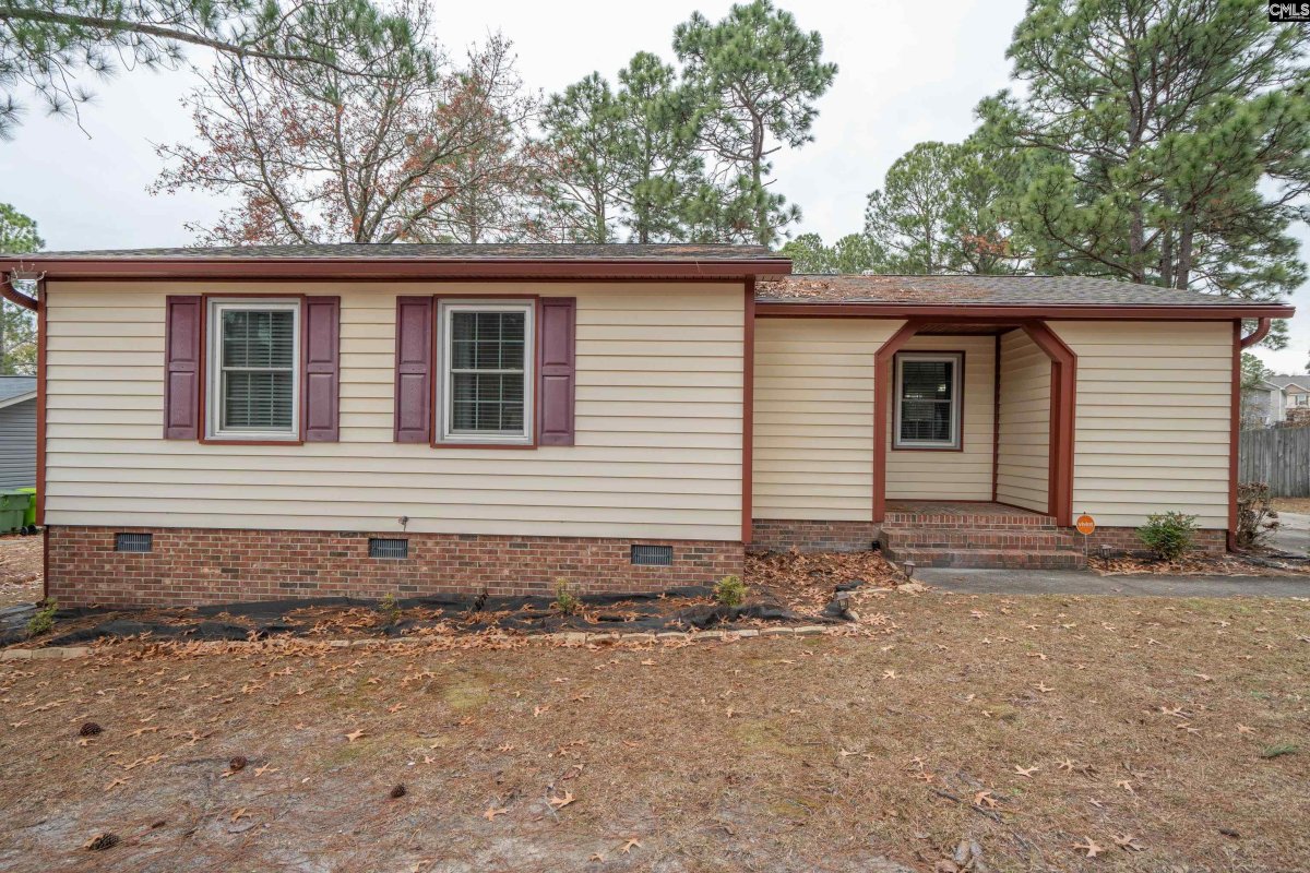 213 Pond Ridge Rd E