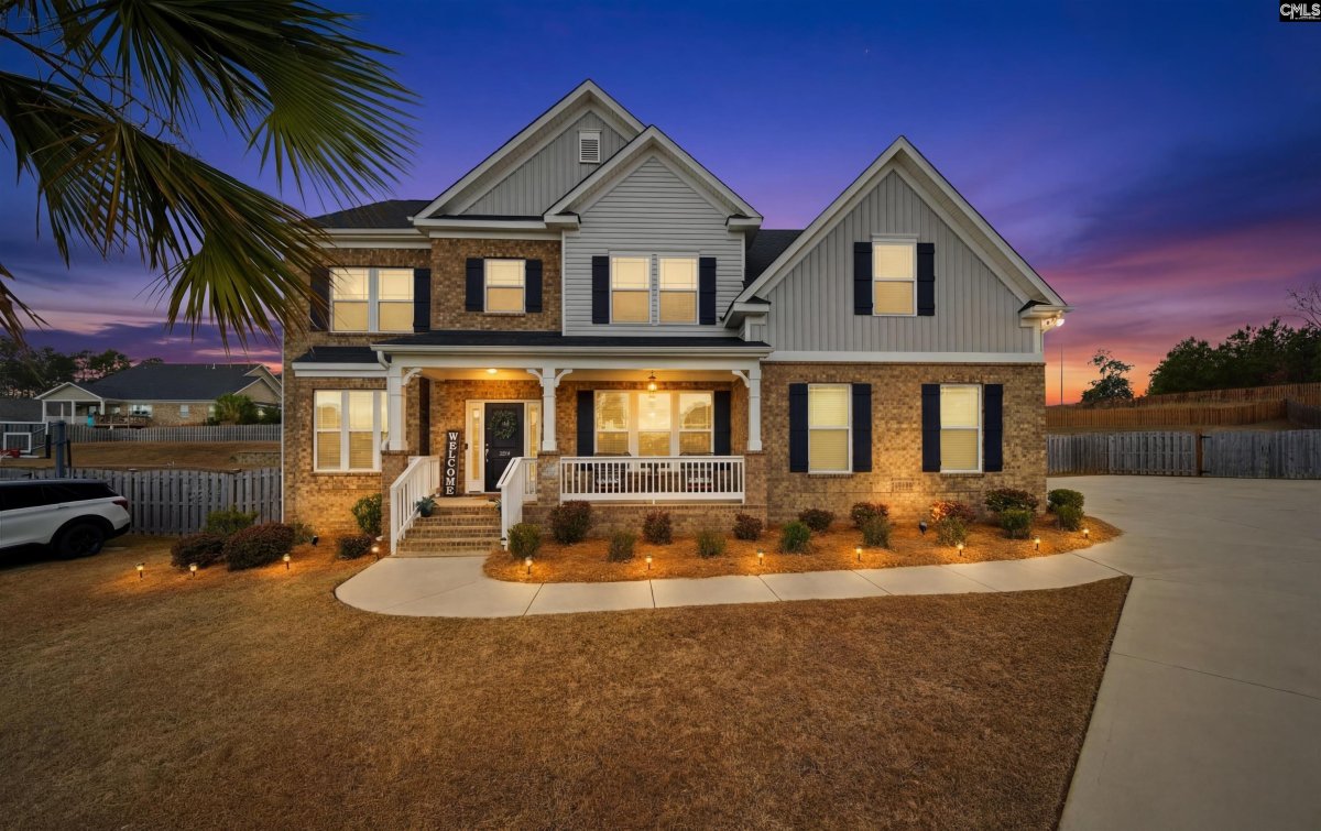 527 Radnor Hunt Court