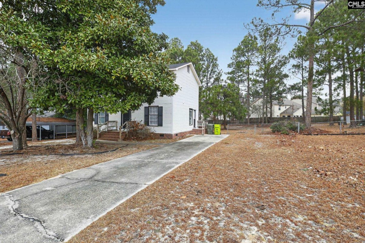 231 Pond Ridge Road E