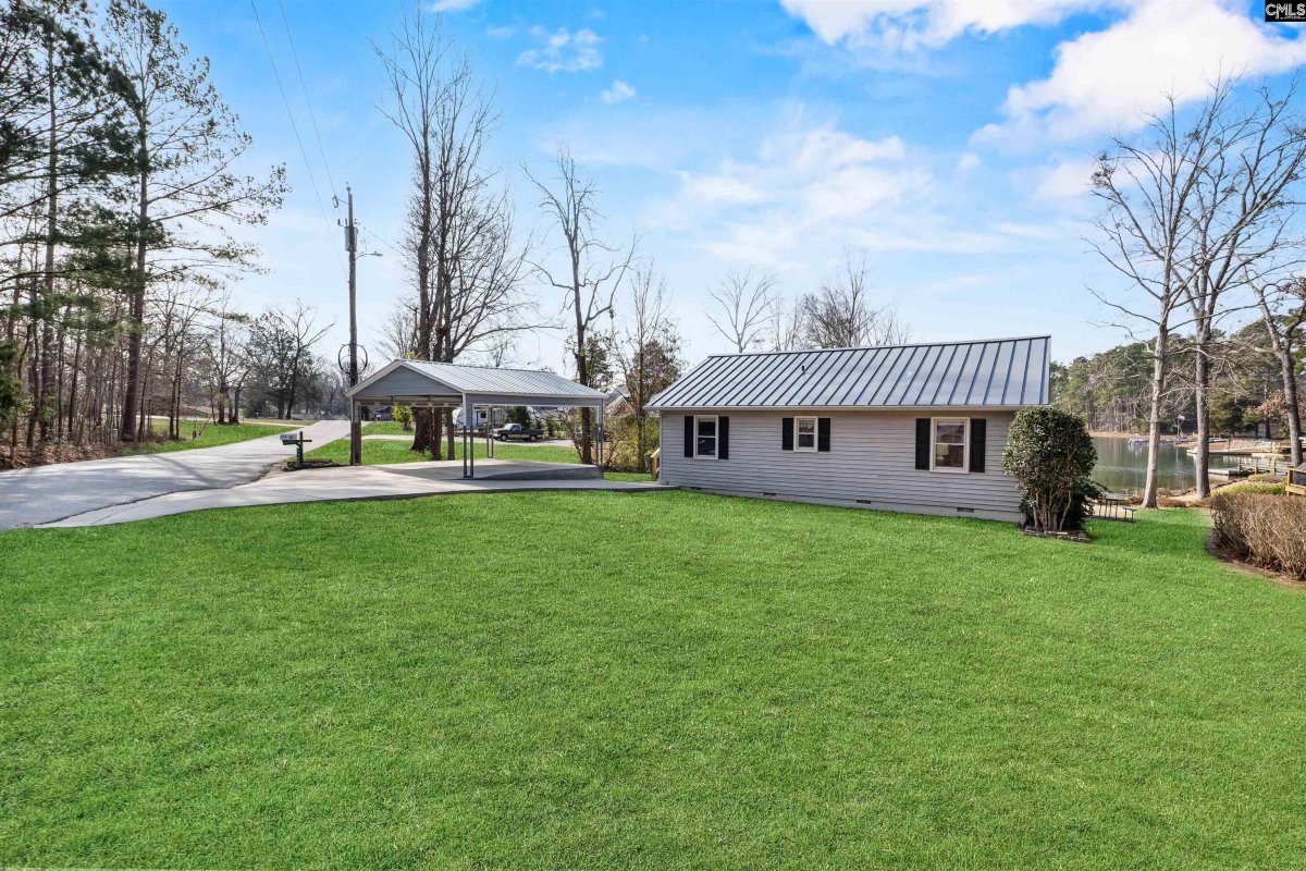 208 Lakeside Drive